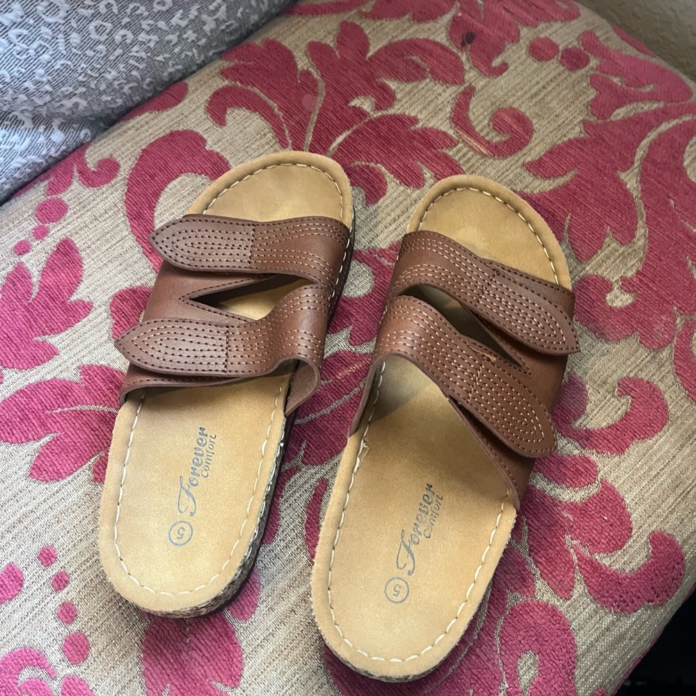 Velcro Brown Sandals🤎for sale